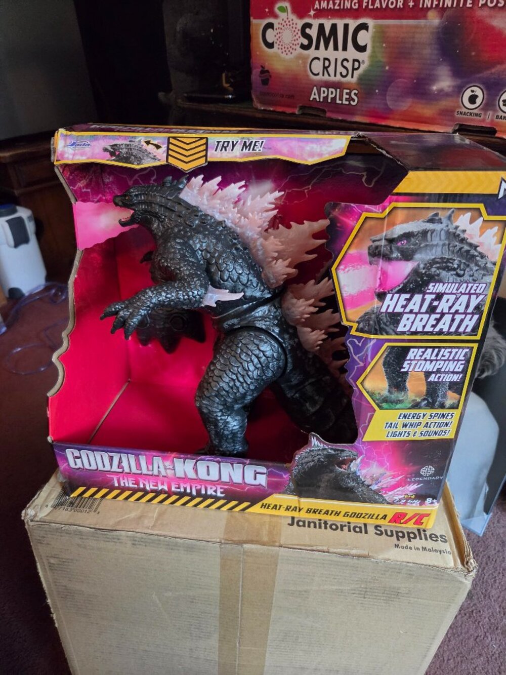 Godzilla x Kong The New Empire 14" Heat-Ray Breath Godzilla Remote Control NEW!
